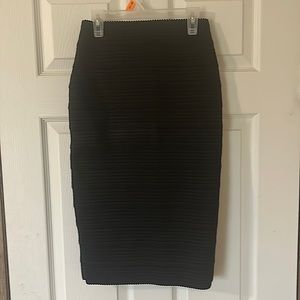 Fitted pencil skirt